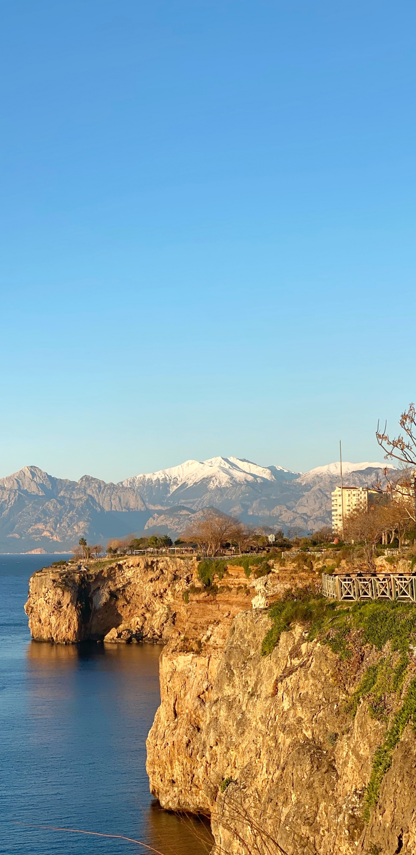 Обои наука, вода, гора, растение, лазурный в разрешении 1440x2960