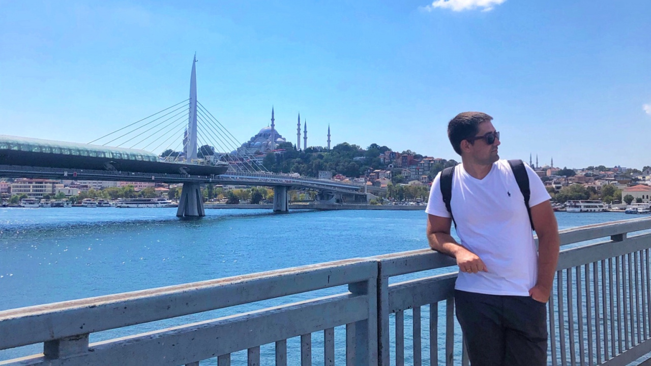 Обои туризм, вода, водоем, человек, дорога в разрешении 1280x720