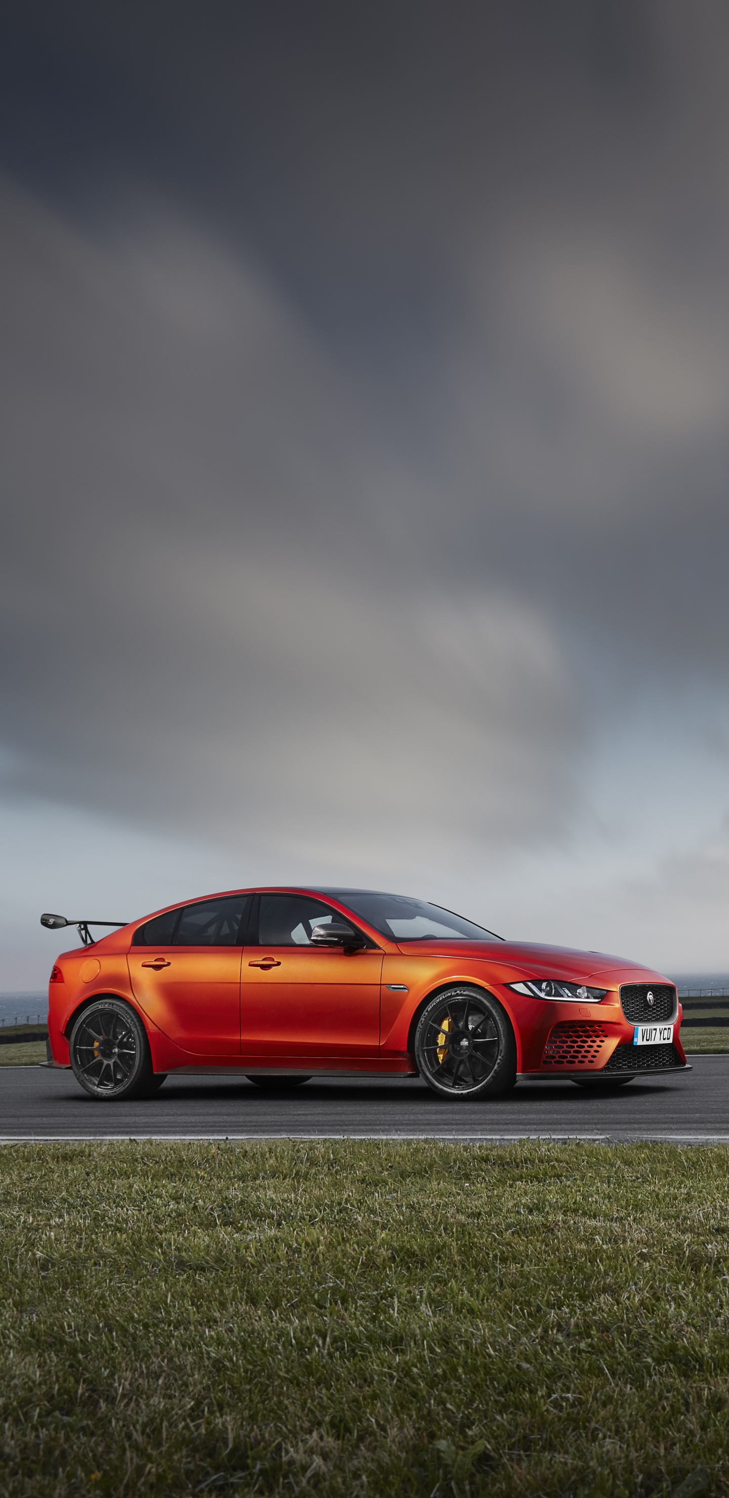 Обои автомобили jaguar, авто, Ягуар, Ягуар XE SV, проект 8 в разрешении 1440x2960