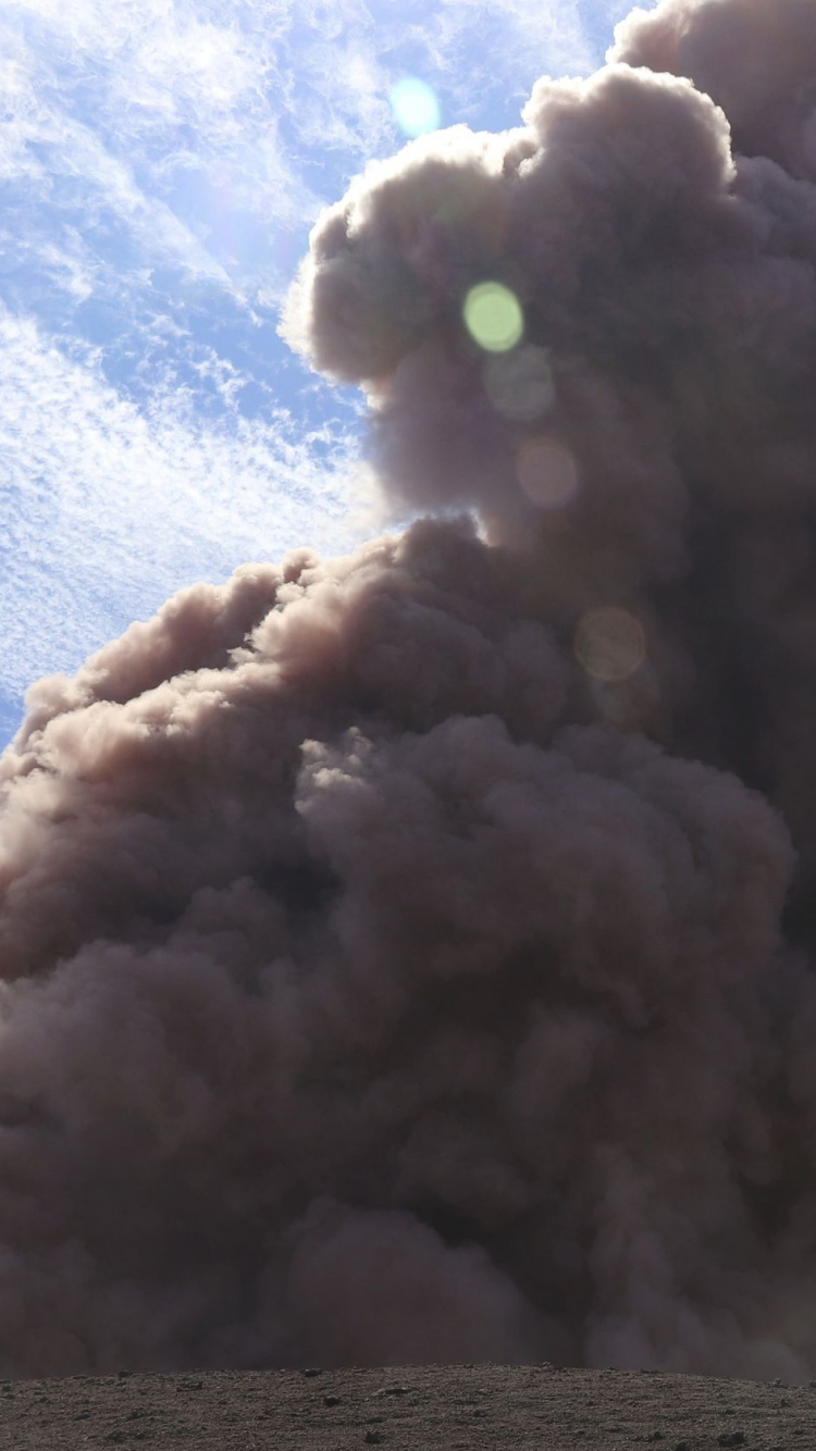 Обои вулкан, лава, дым, облако, кучевое облако в разрешении 750x1334