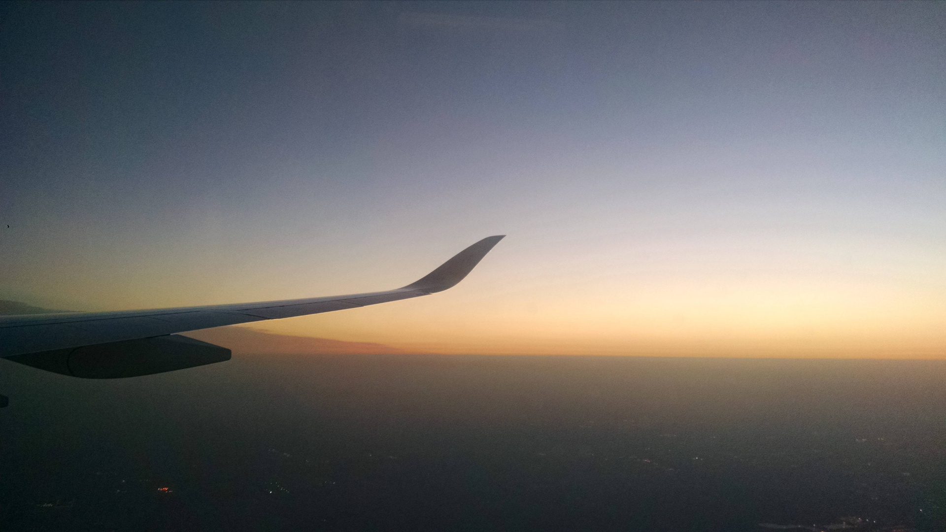 Обои авиалайнер, авиация, воздушное путешествие, горизонт, атмосфера в разрешении 1920x1080