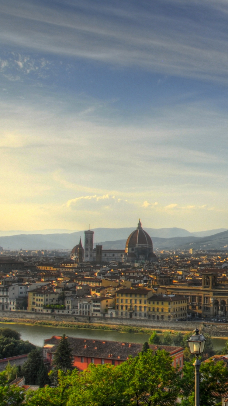 Обои Флоренция, облако, город, городской район, городок в разрешении 750x1334