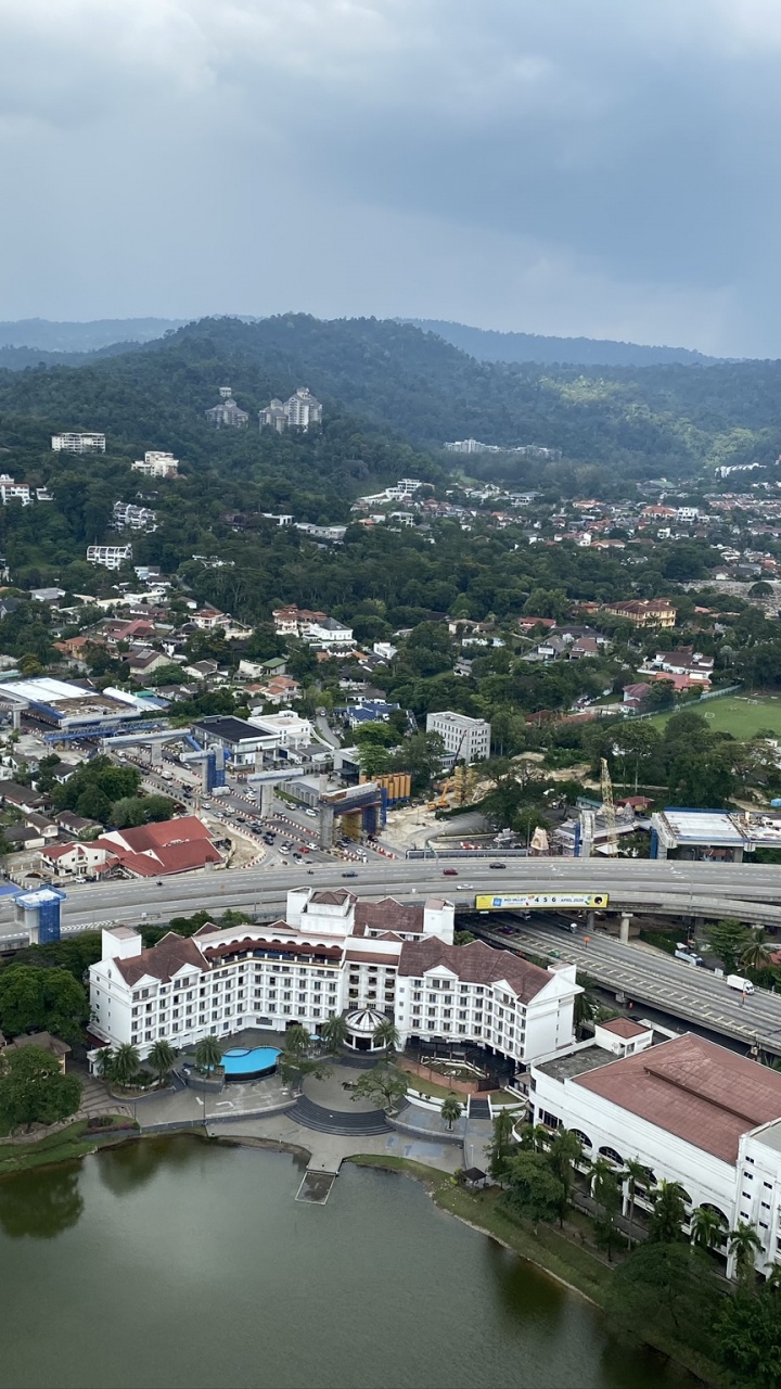 Обои городской район, город, жилой район, соседство, пейзаж в разрешении 720x1280