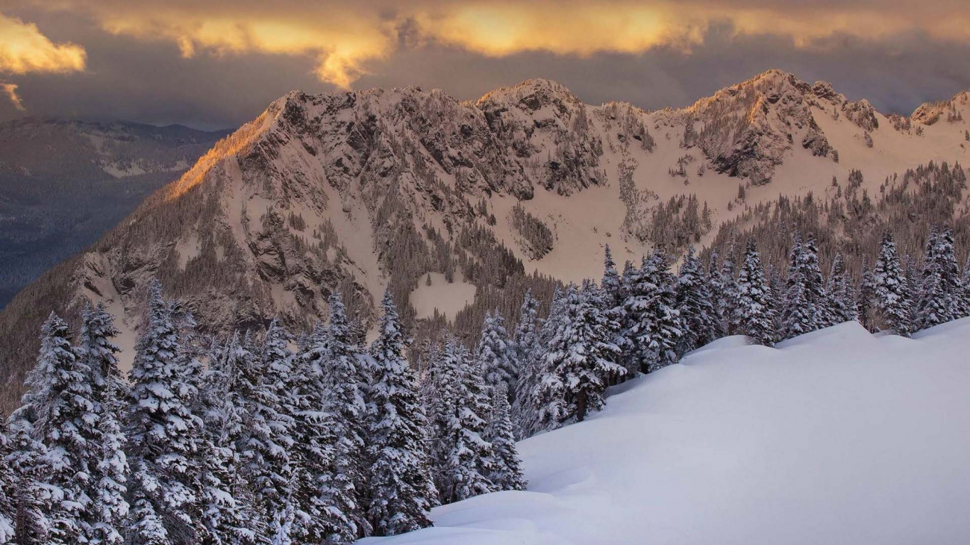 Обои горный рельеф, гора, горный хребет, снег, зима в разрешении 1366x768