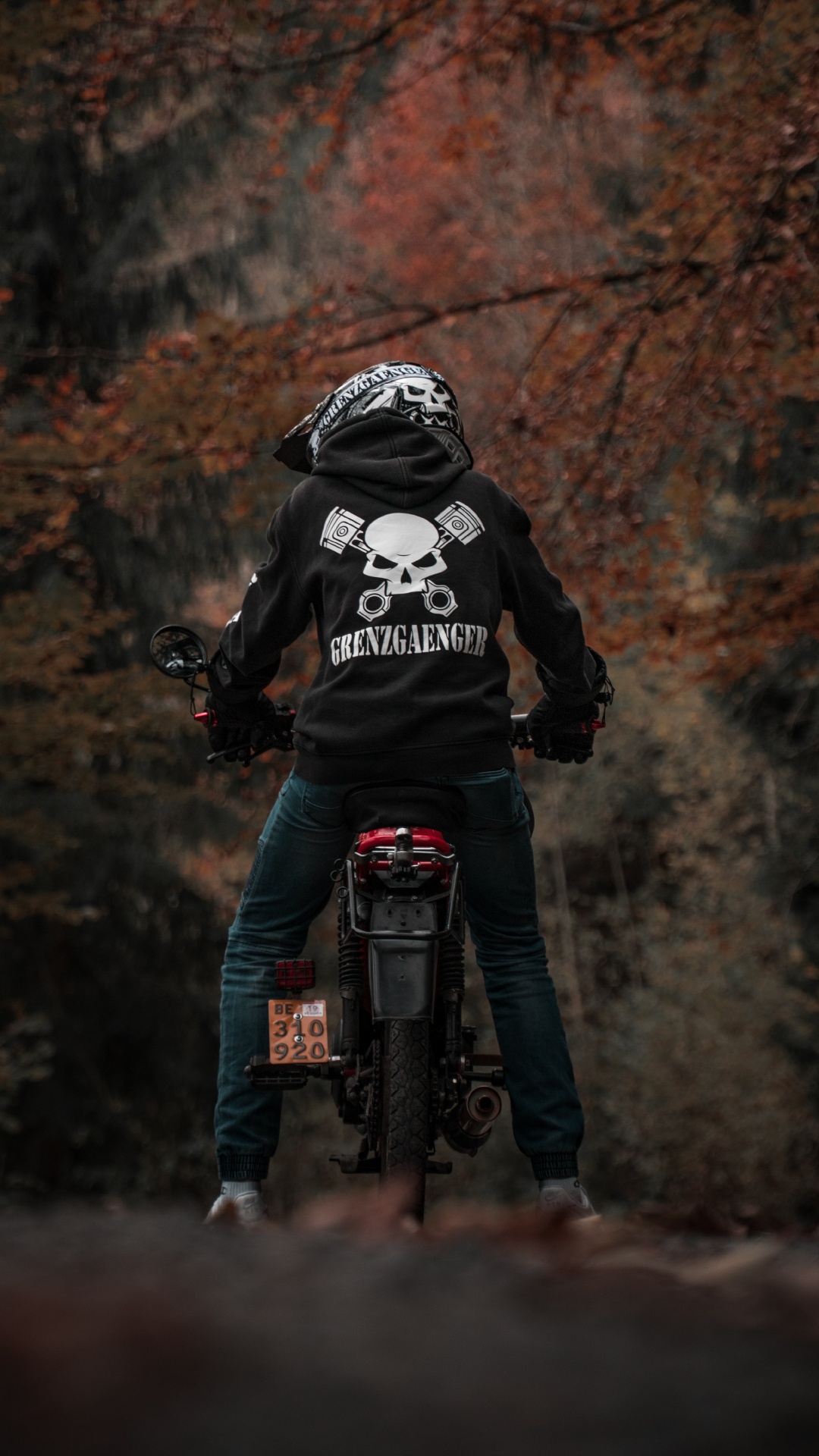 Обои отдых, почва, горный спуск на велосипедах, экстремальный вид спорта, горный велосипед в разрешении 1080x1920