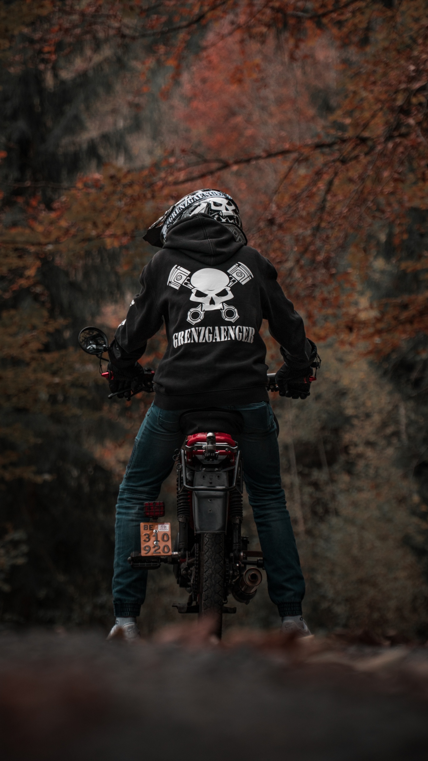 Обои отдых, почва, горный спуск на велосипедах, экстремальный вид спорта, горный велосипед в разрешении 1440x2560