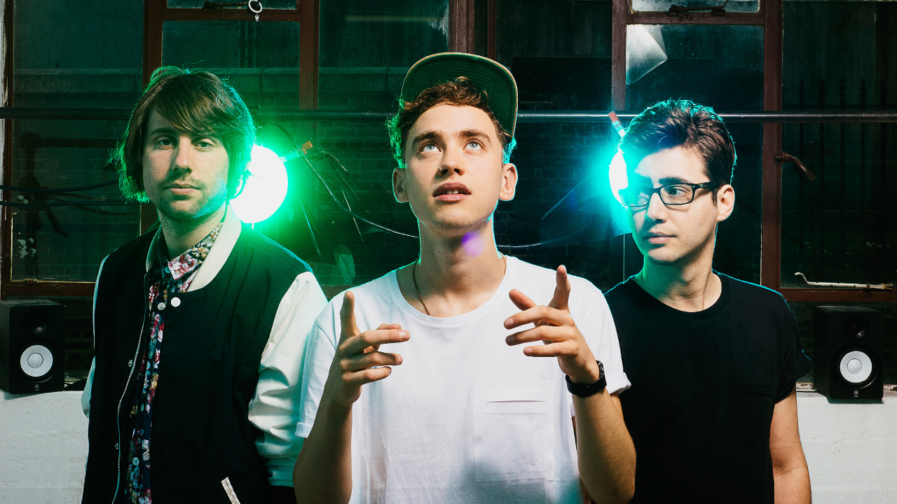 Обои Олли Александр, Лет Лет, музыкальный ансамбль, попса, зеленый в разрешении 1280x720