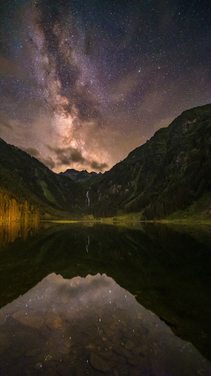 Обои Галактика, Млечный Путь, звезда, вода, облако в разрешении 720x1280