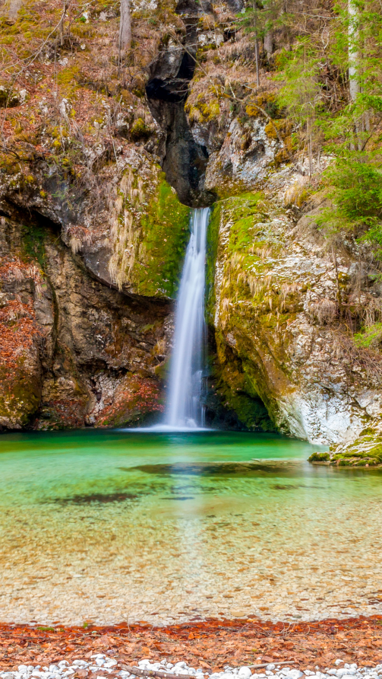 Обои природа, водопад, обрыв, водоем, гидроресурсы в разрешении 750x1334