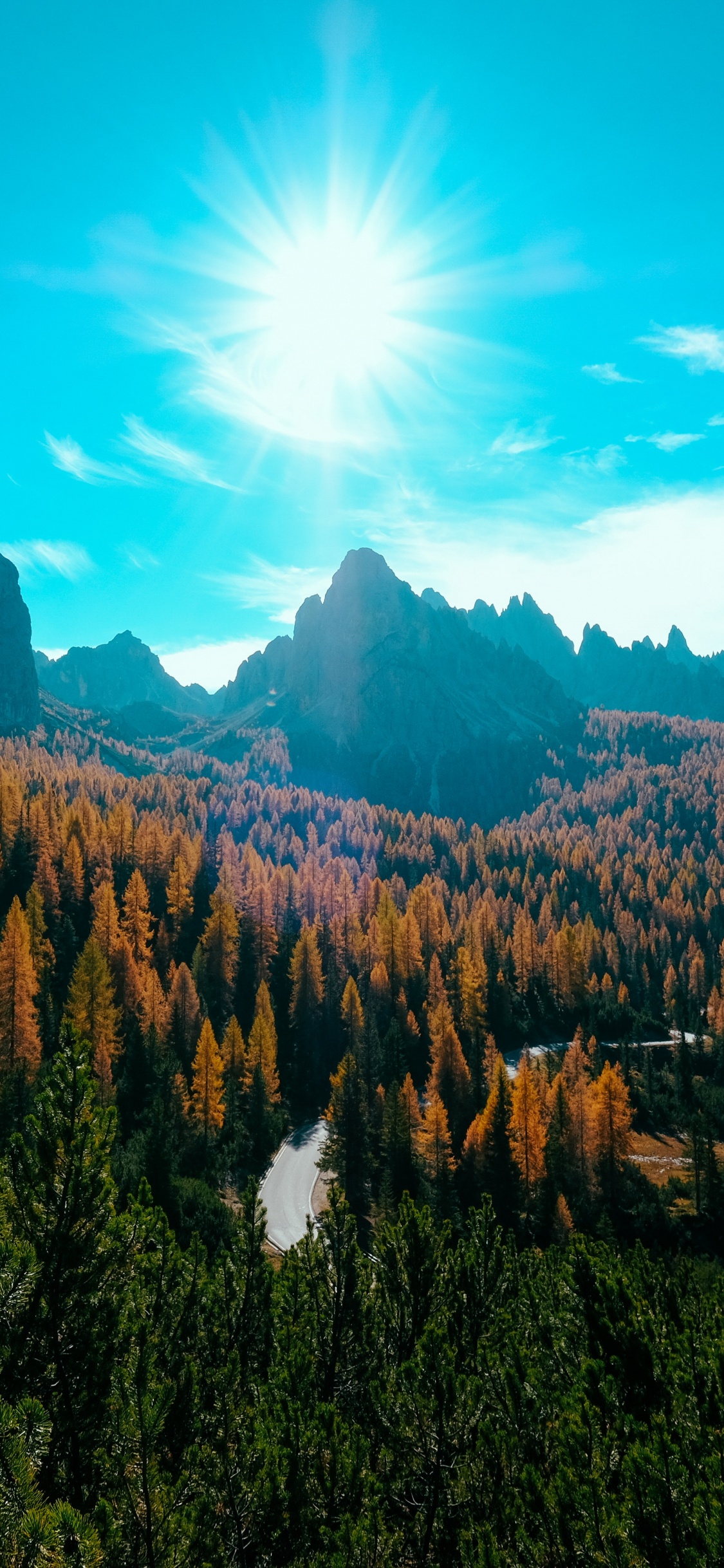 Обои горный рельеф, гора, природа, природный ландшафт, дикая местность в разрешении 1125x2436