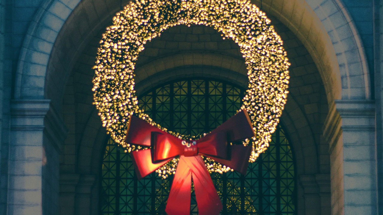 Обои Рождество, Рождественские огни, праздник, Рождественские украшения, елка в разрешении 1280x720