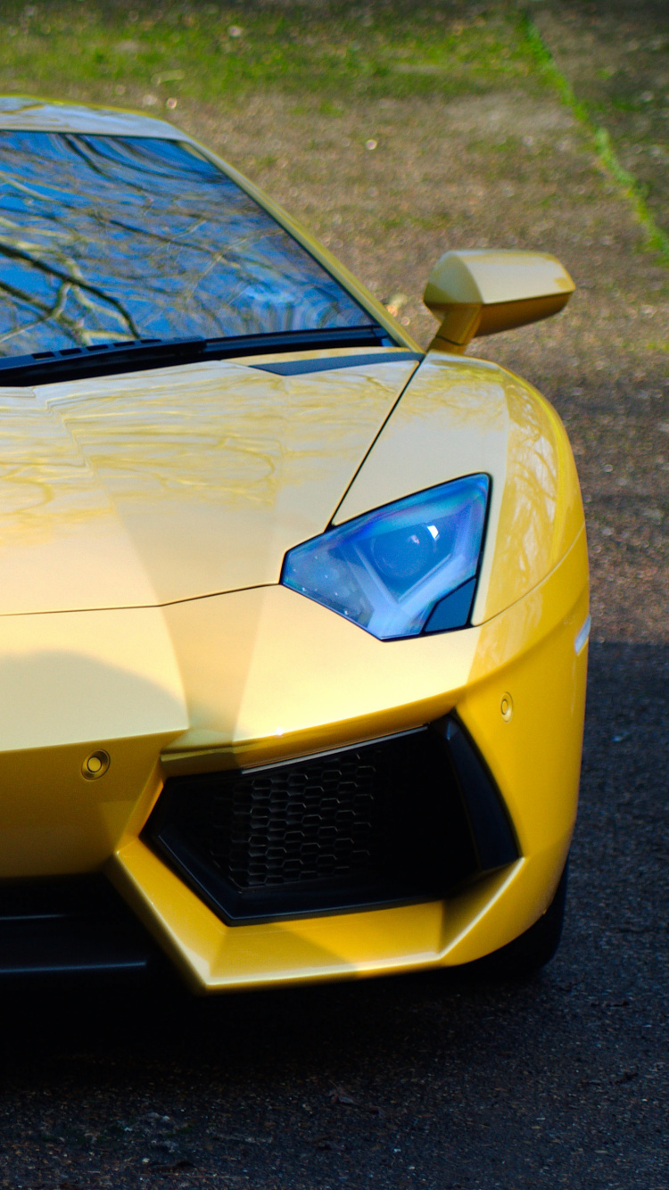 Обои Ламборджини, спорткар, суперкар, Ламборгини авентадор, желтый в разрешении 750x1334