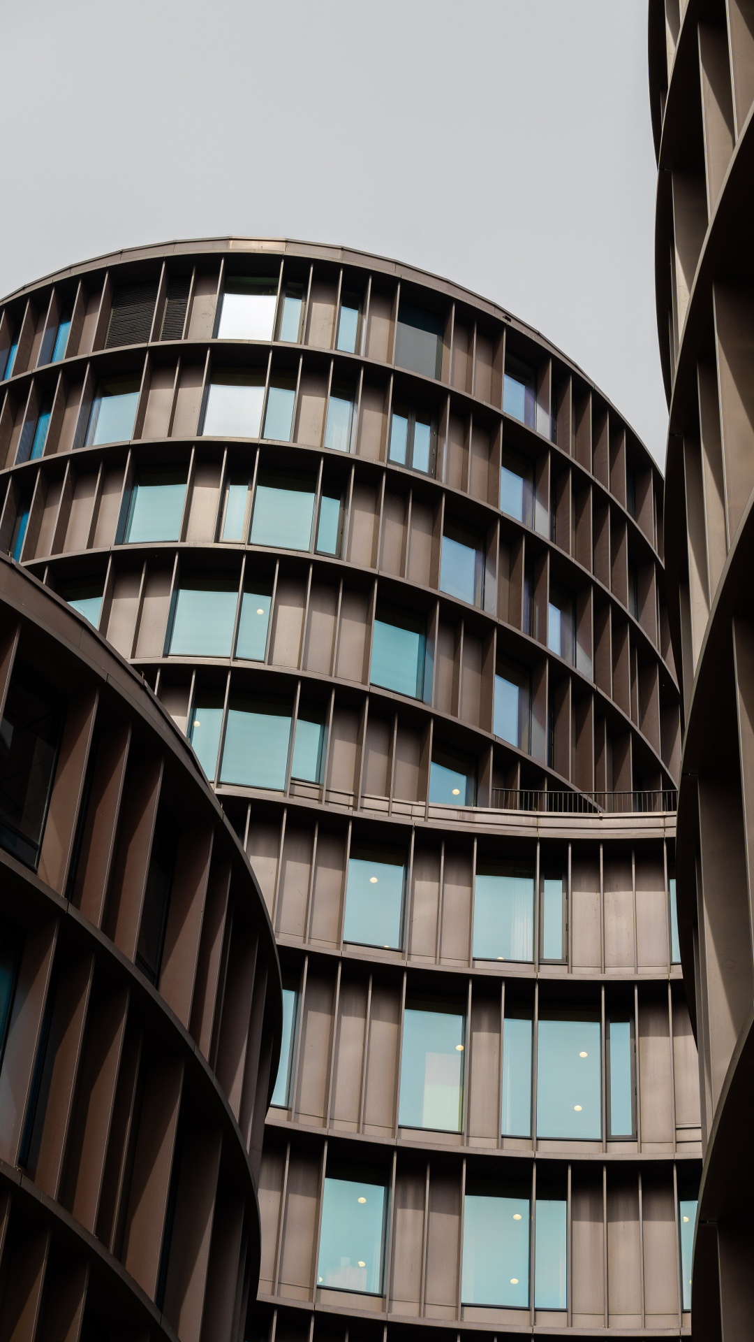 Обои старбеку, небоскреб, здание, кондоминиум, городской дизайн в разрешении 1080x1920