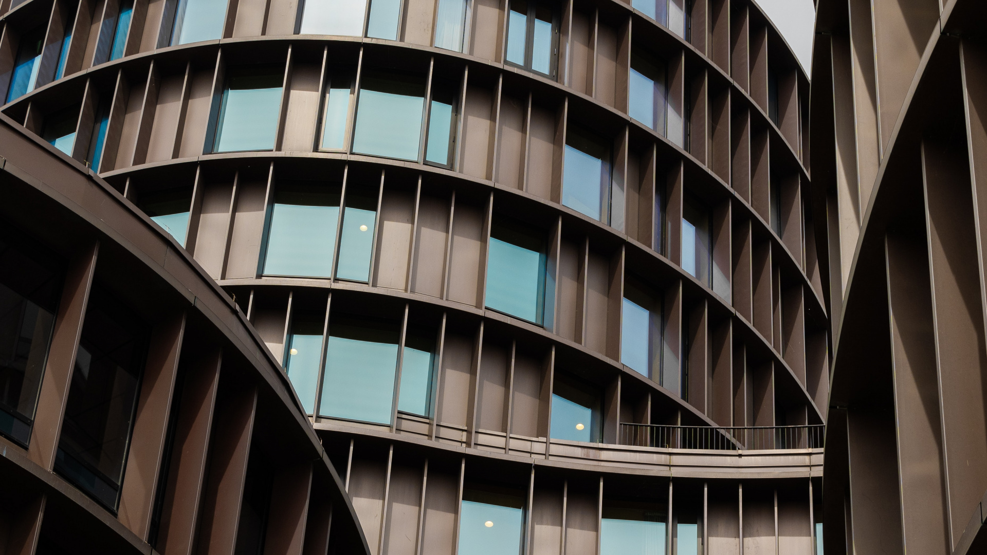 Обои старбеку, небоскреб, здание, кондоминиум, городской дизайн в разрешении 1920x1080