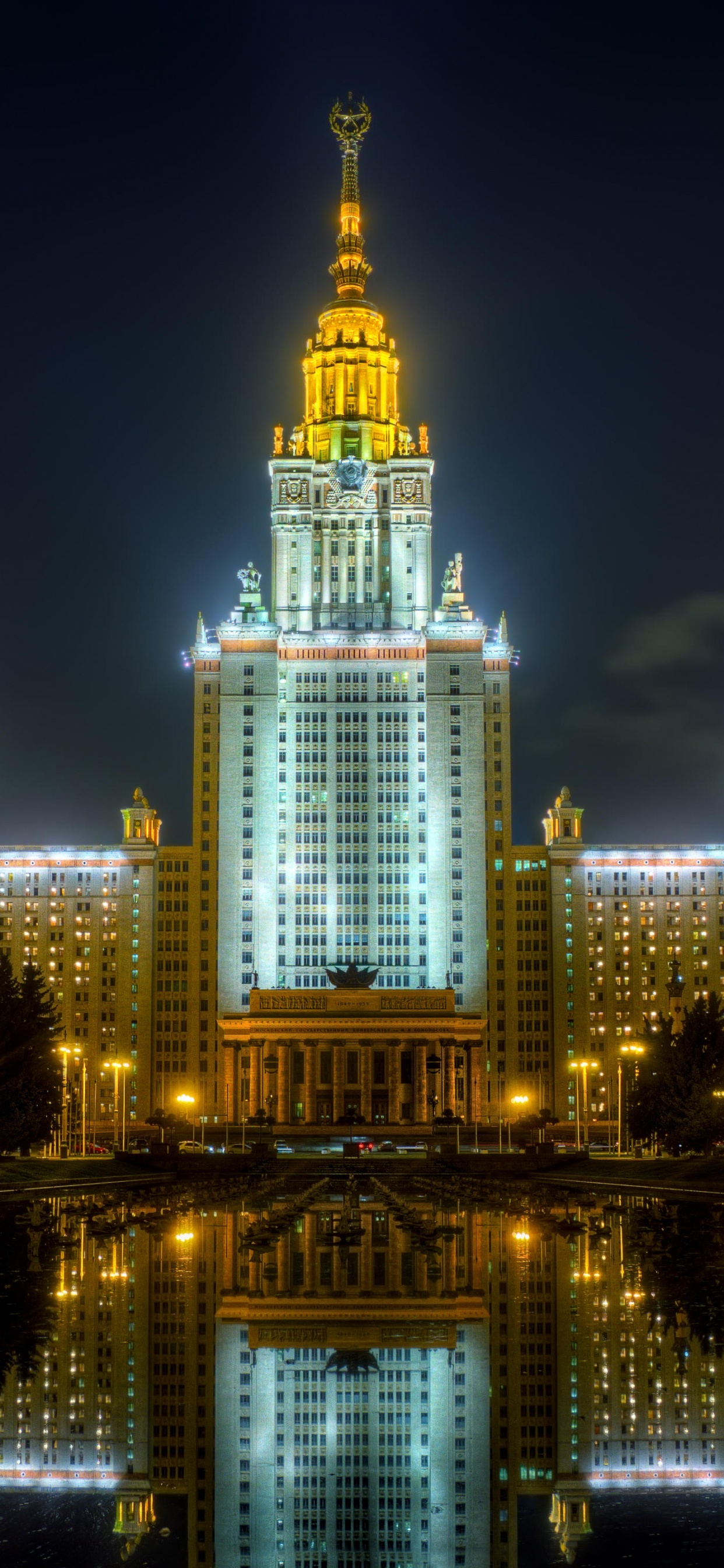 Обои Московский государственный университет, Университет, ориентир, город, ночь в разрешении 1242x2688