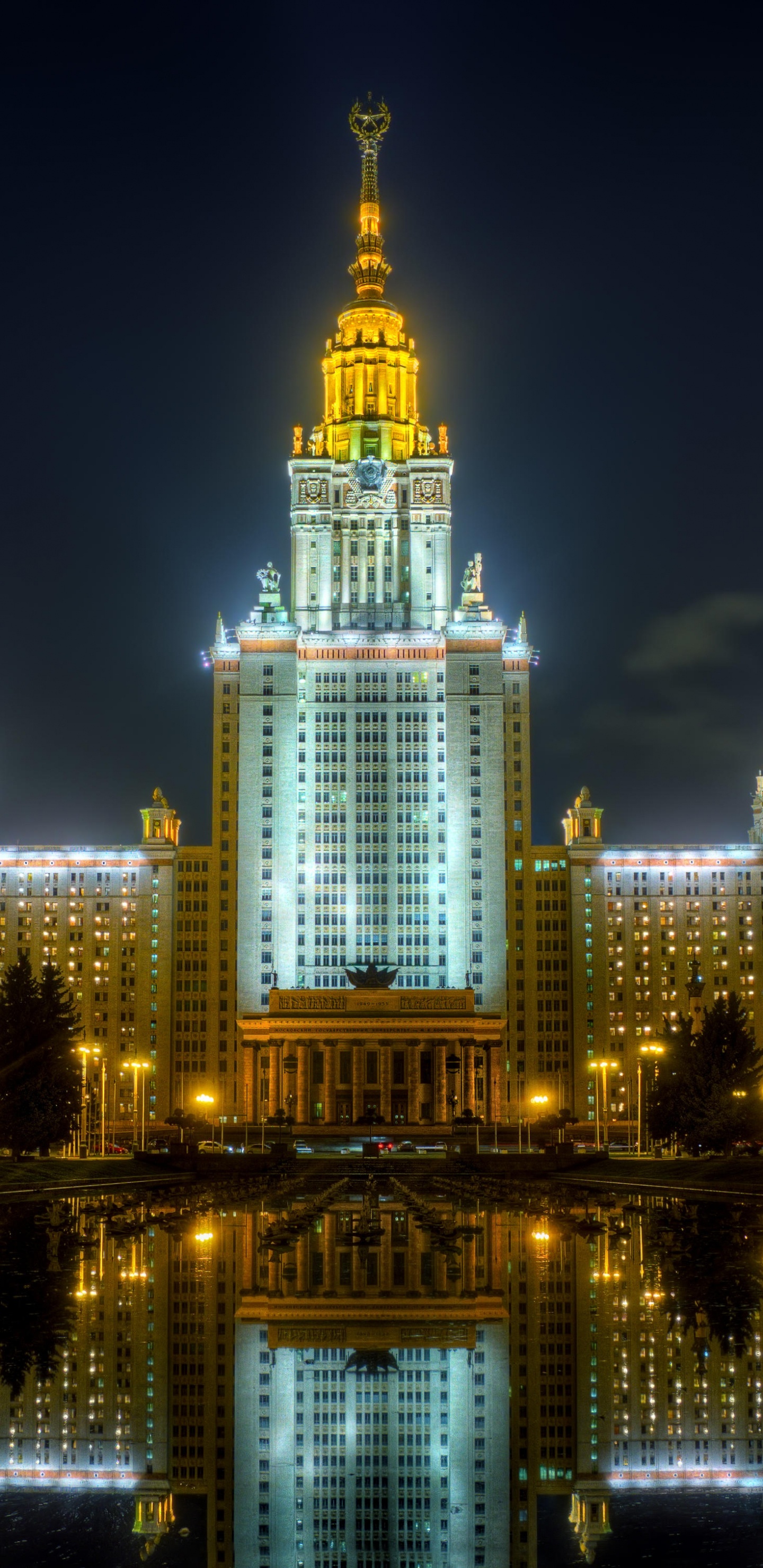 Обои Московский государственный университет, Университет, ориентир, город, ночь в разрешении 1440x2960