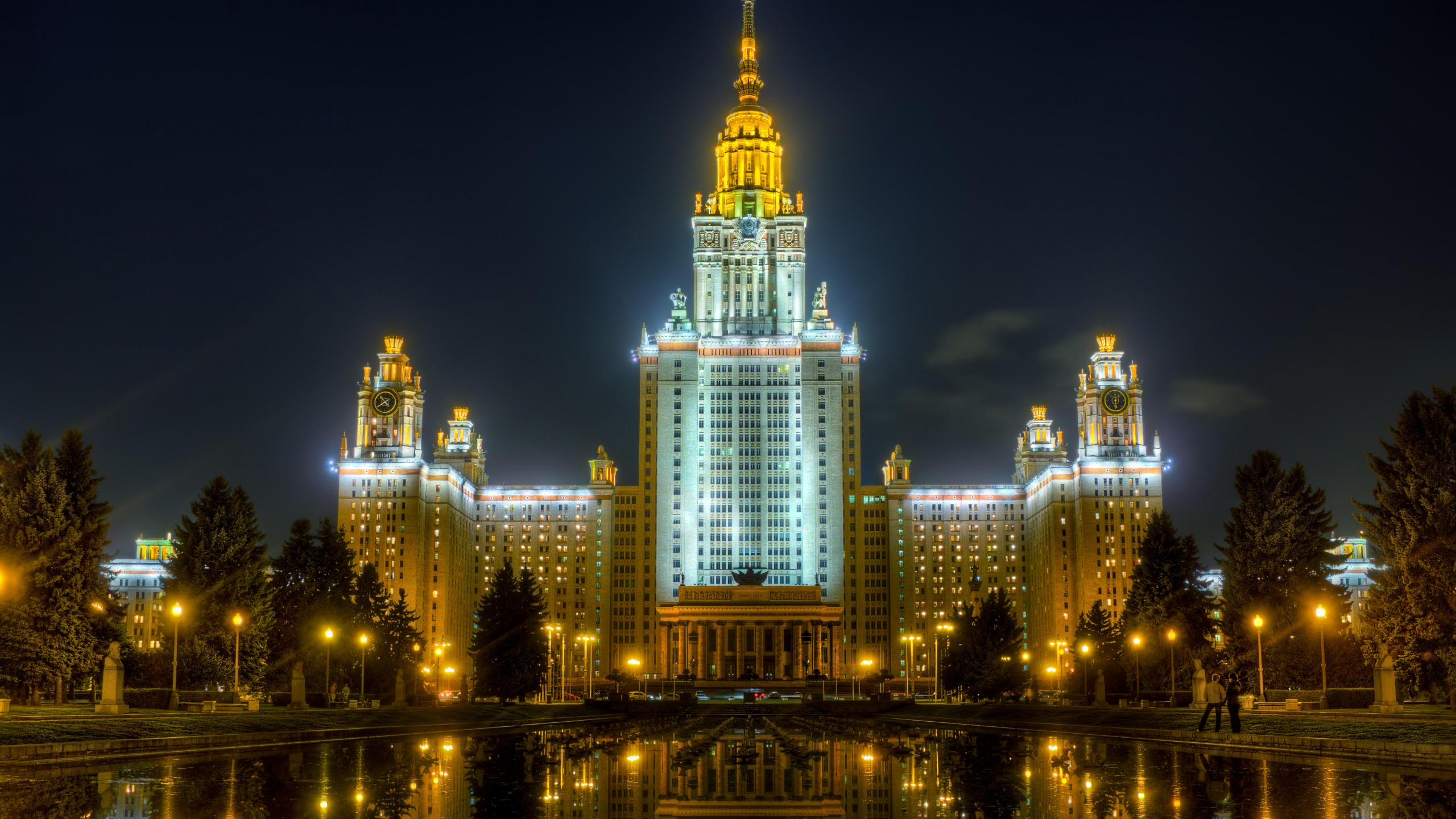 Обои Московский государственный университет, Университет, ориентир, город, ночь в разрешении 2560x1440