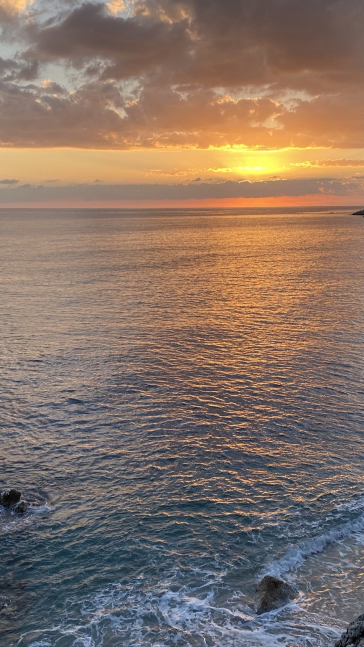 Обои море, вода, облако, атмосфера, гидроресурсы в разрешении 720x1280