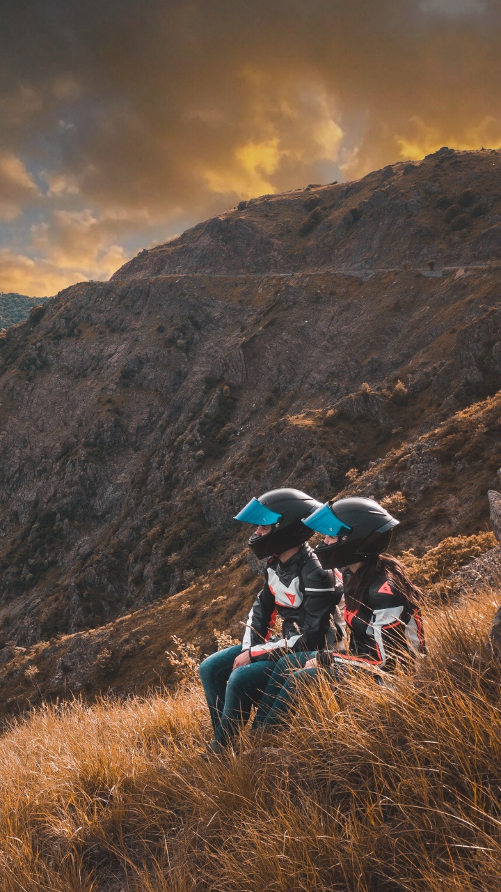 Обои велосипед, горный рельеф, гора, дикая местность, облако в разрешении 720x1280