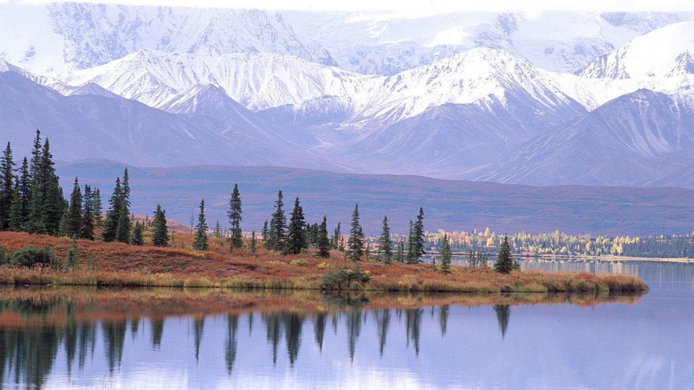Обои тундра, гора, отражение, природа, дикая местность в разрешении 1366x768