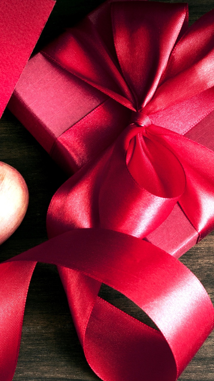 Обои День Святого Валентина, подарок, красный цвет, розовый, лента в разрешении 720x1280