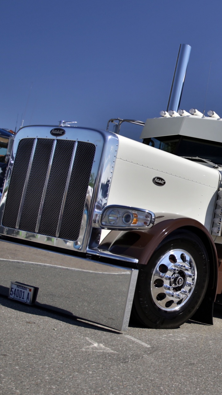 Обои Петербилт 379, большегруз, грузовик, транспорт, автомобильный экстерьер в разрешении 720x1280