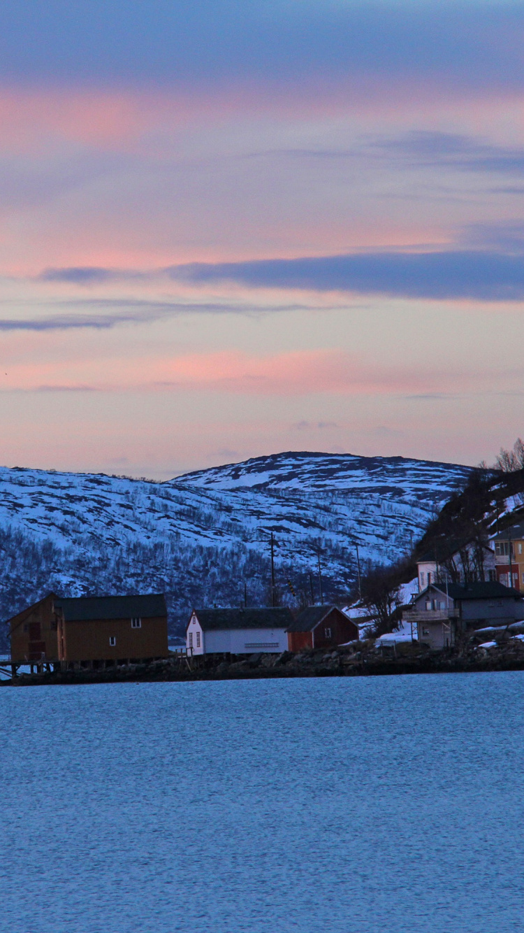 Обои фьорд, зима, снег, нагорье, облако в разрешении 750x1334