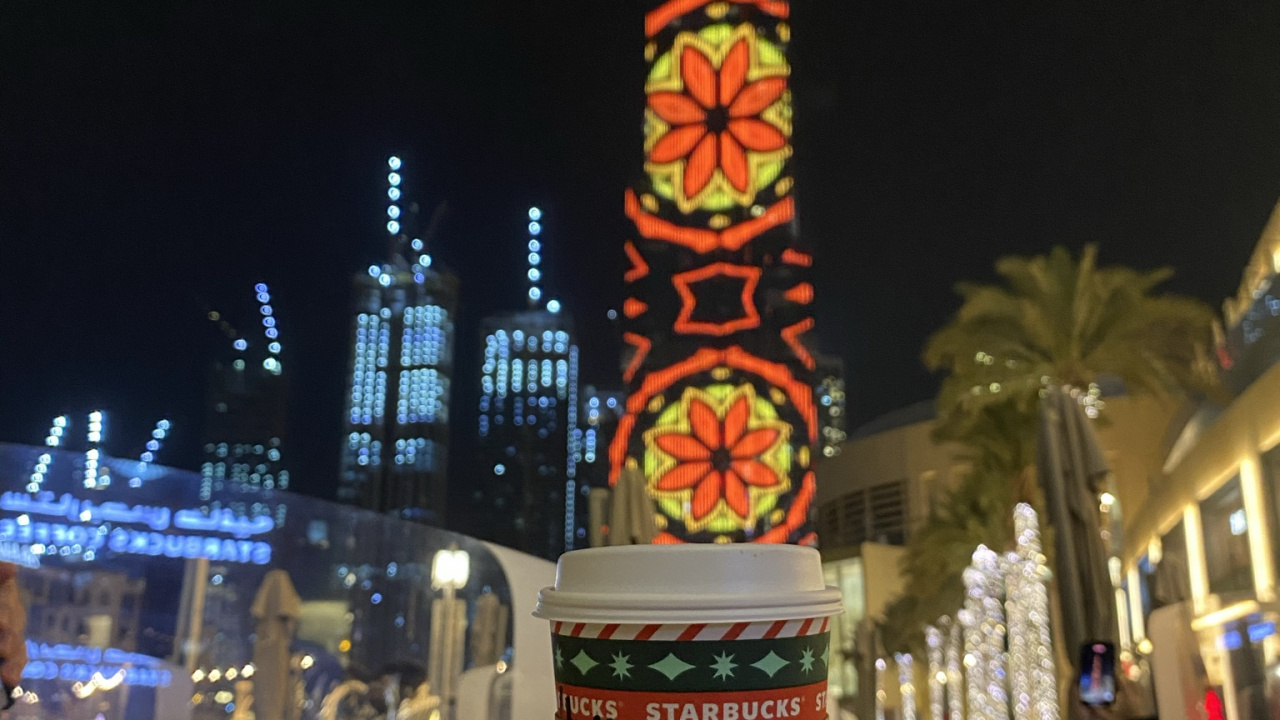 Обои Дубай, Бурдж Халифа, старбакс, новый логотип starbucks 2011, ночь в разрешении 1280x720