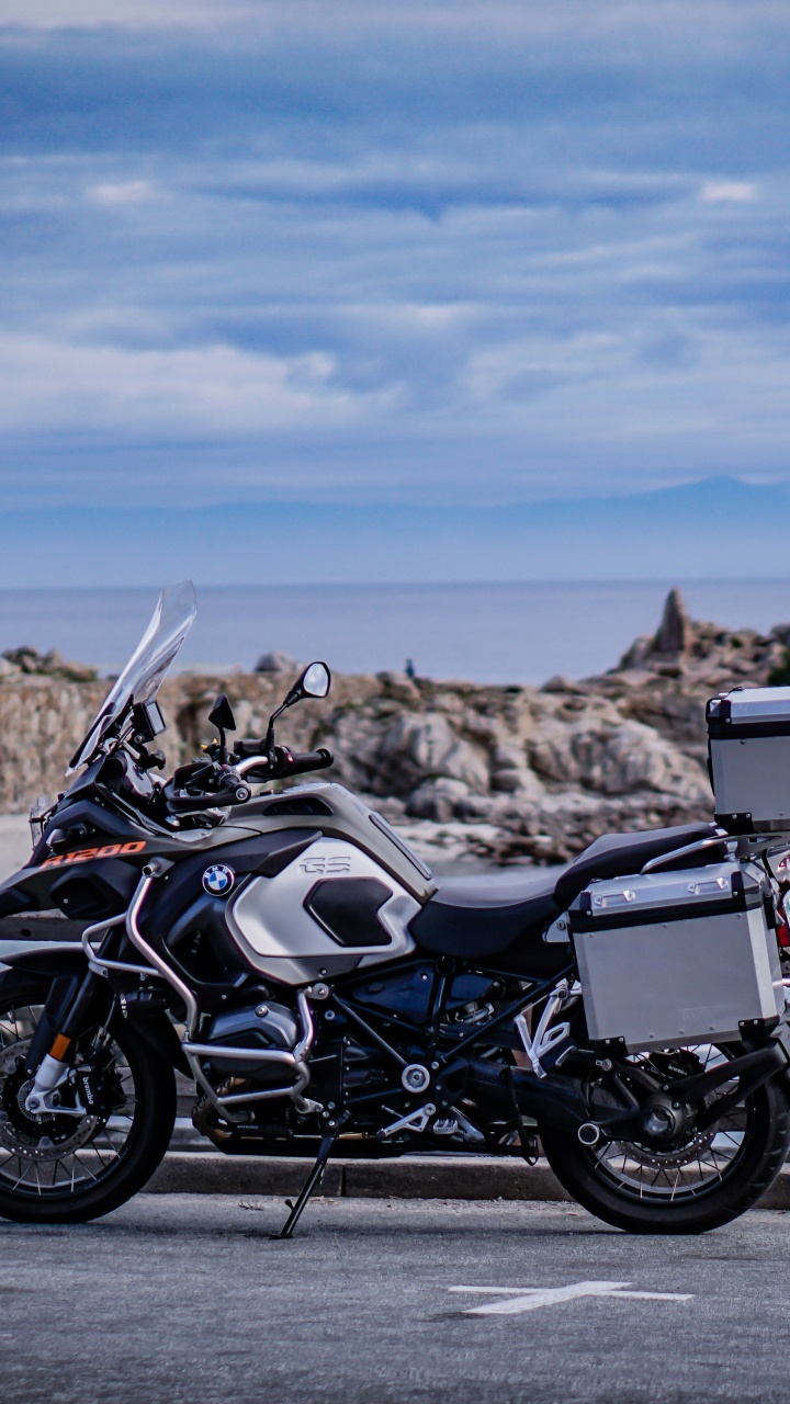 Обои мотоцикл, туристический мотоцикл, велосипед, авто, море мотоциклов в разрешении 720x1280