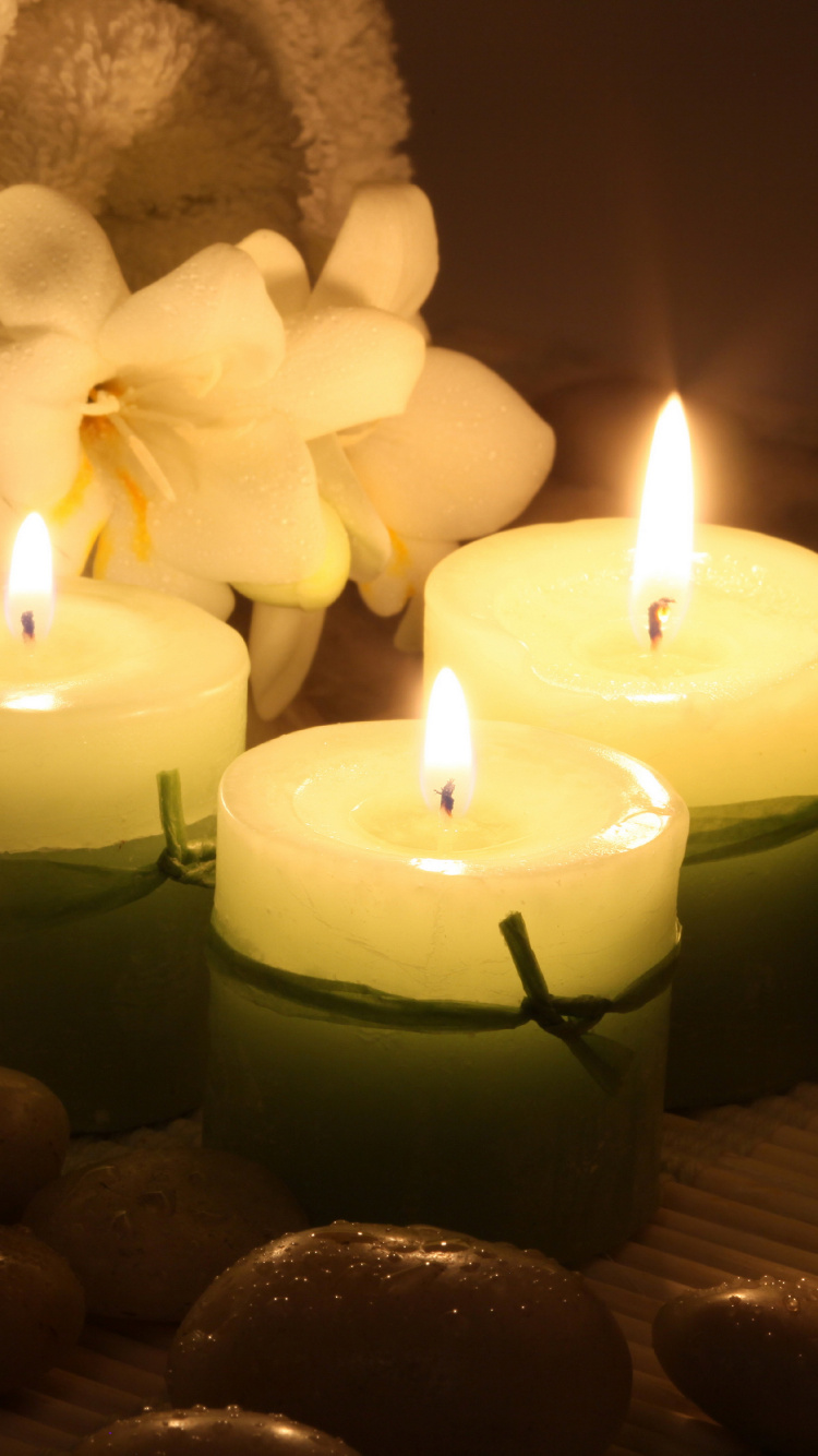 Обои полотенце, свеча, освещение, свет, пламя в разрешении 750x1334