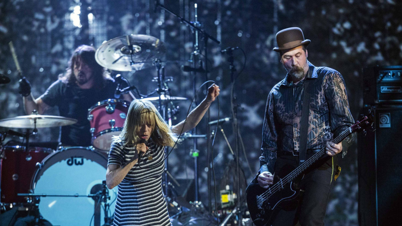 Обои музыкальный исполнитель, Дэйв Грол, рокконцерт, басист, нирвана в разрешении 1280x720