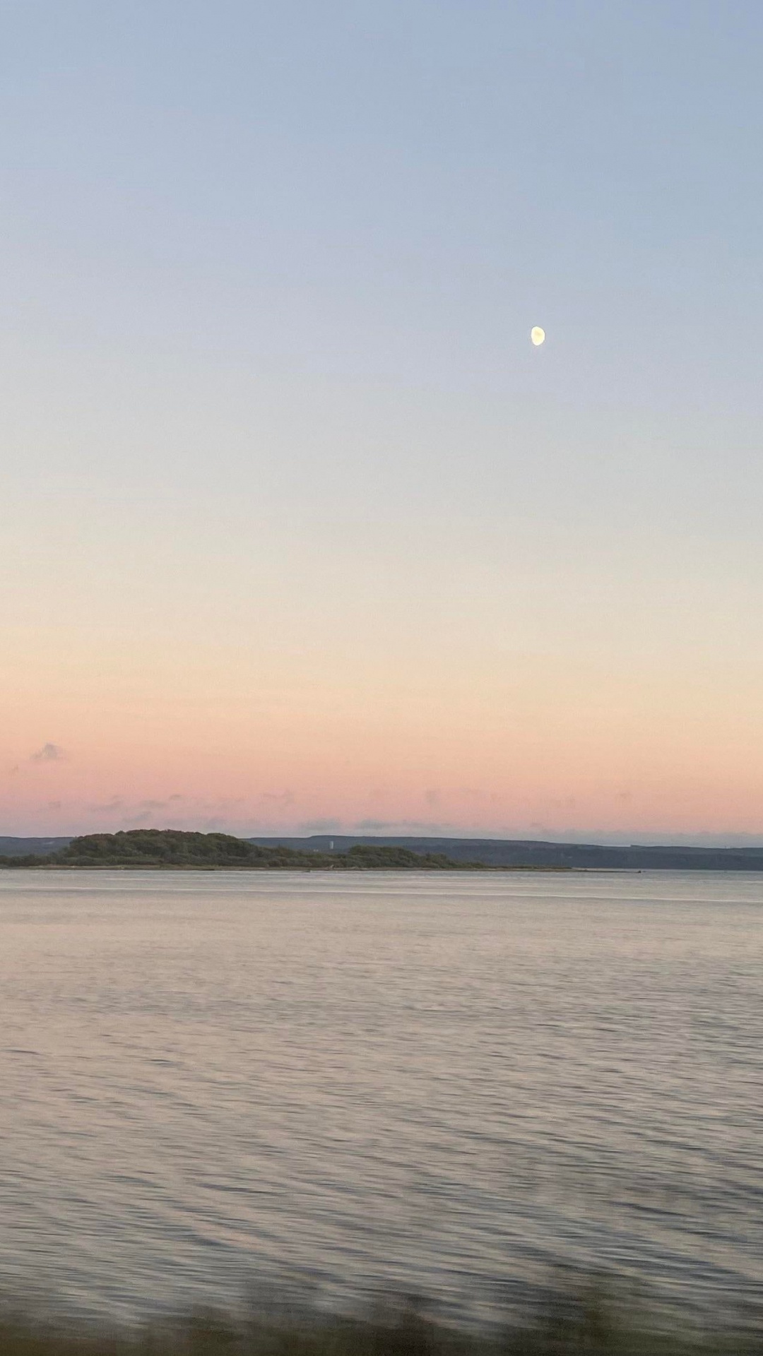 Обои горизонт, вода, облако, гидроресурсы, атмосфера в разрешении 1080x1920