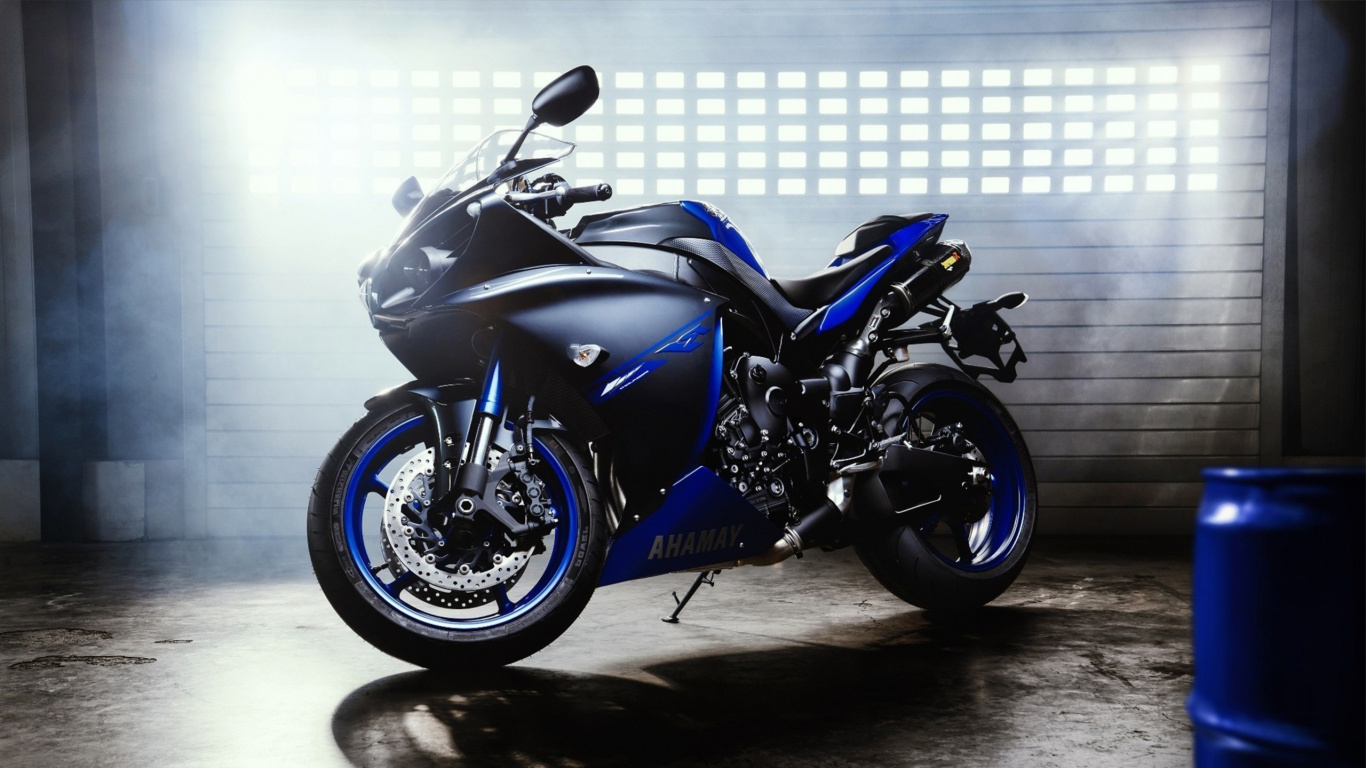 Обои шина, мотоцикл, корпорация Yamaha, спортивный мотоцикл, Ямаха мотор Компани в разрешении 1366x768