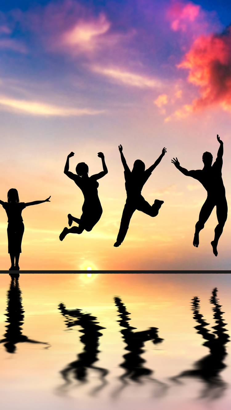 Обои счастье, вода, отражение, забава, силуэт в разрешении 750x1334