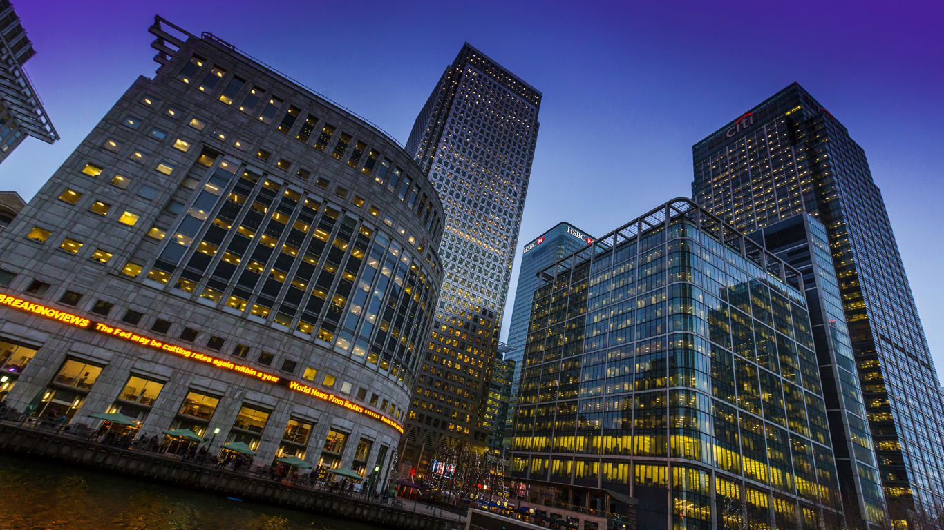 Обои город, башня, городской район, метрополия, небоскреб в разрешении 1366x768