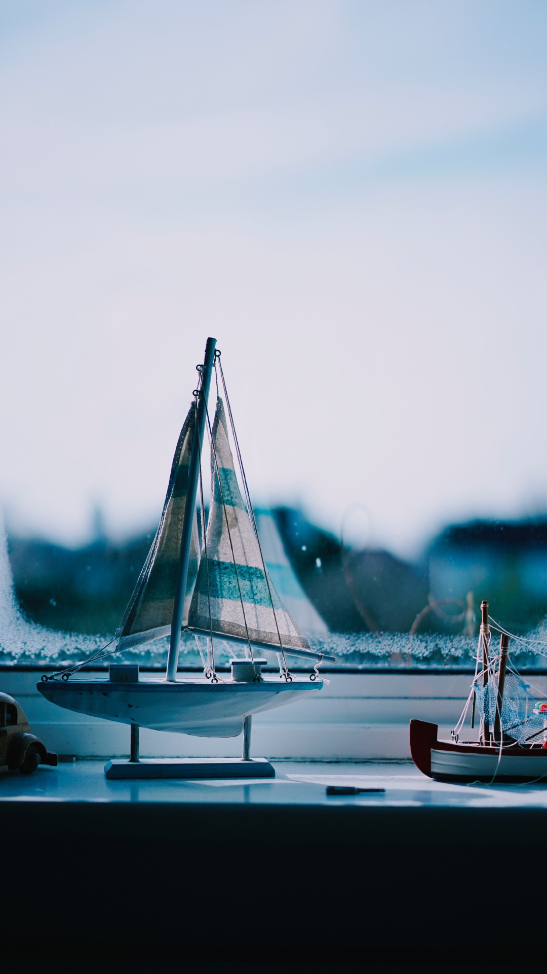 Обои вода, мореплавание, лодка, парусная шлюпка, мачта в разрешении 1080x1920