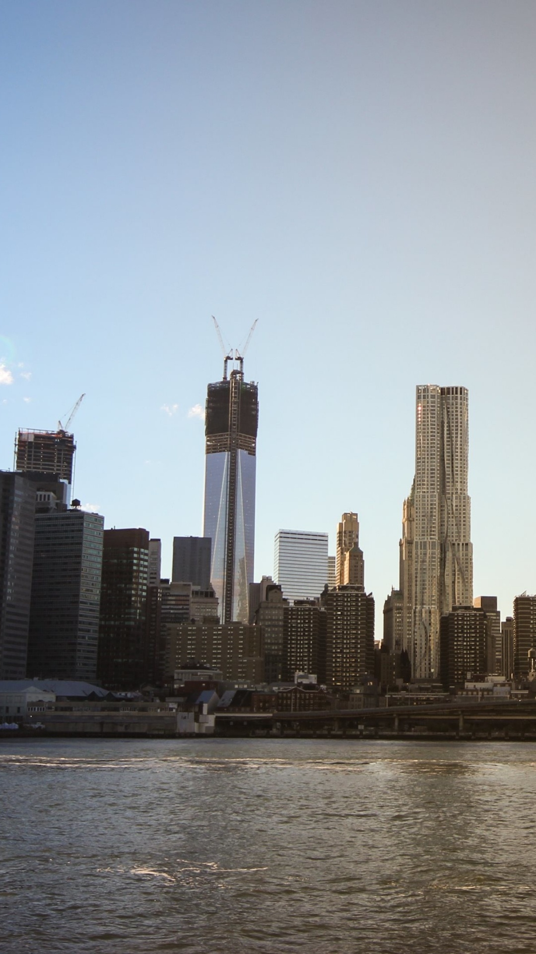 Обои Бруклинский мост, город, линия горизонта, небоскреб, городской пейзаж в разрешении 1080x1920