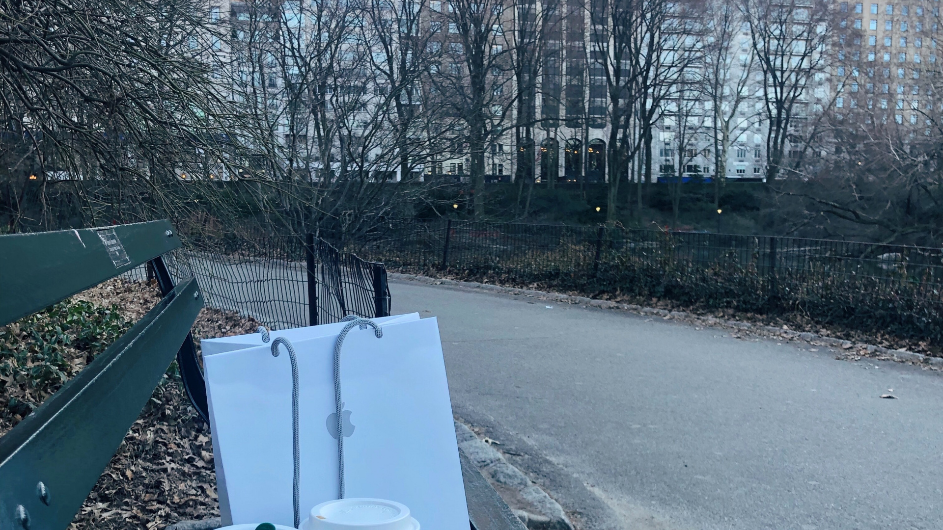 Обои городской район, вода, небьющиеся, башня, здание в разрешении 1920x1080