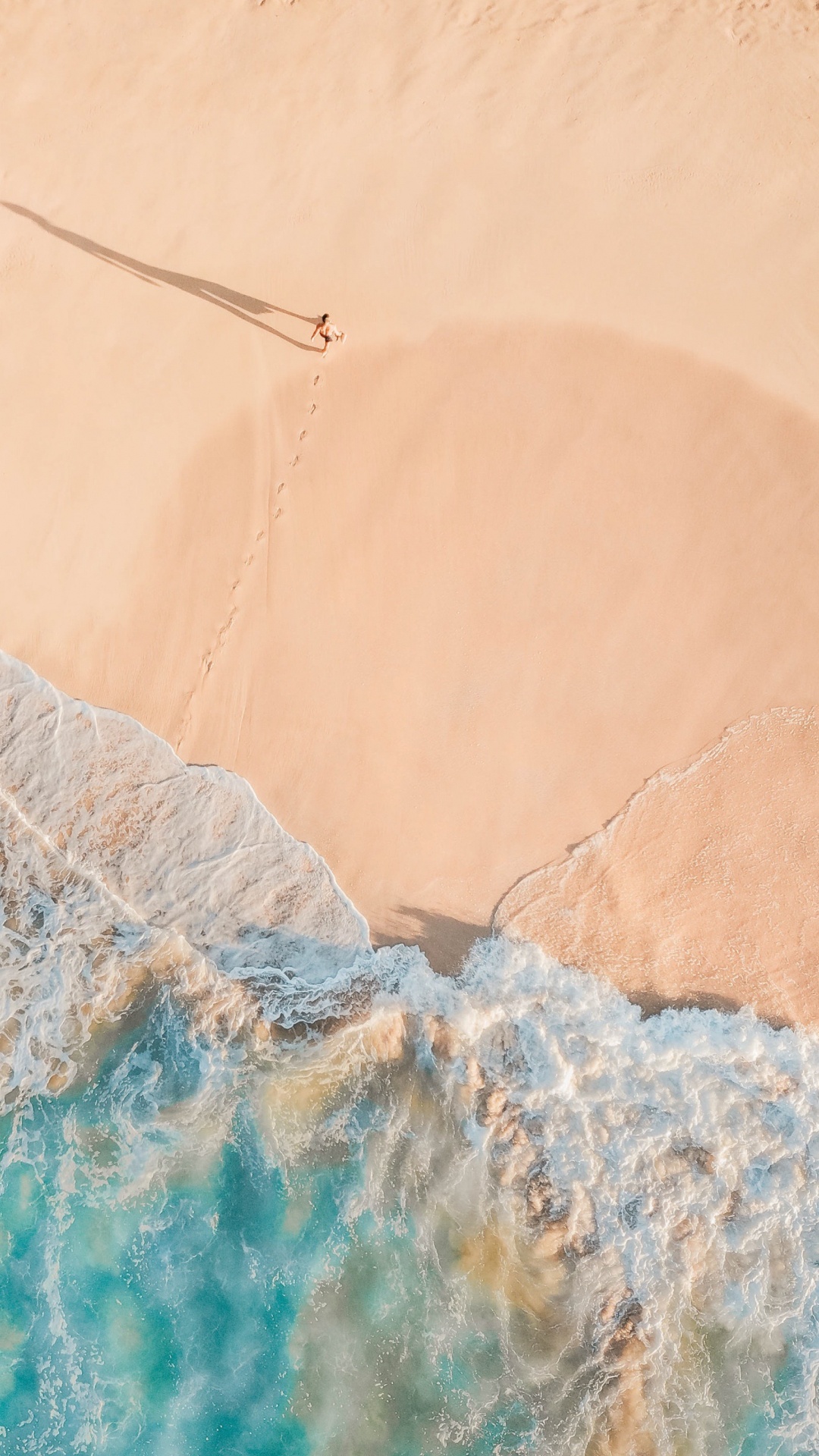 Обои soundcloud, цвет беж, древесина, склон, прут в разрешении 1080x1920