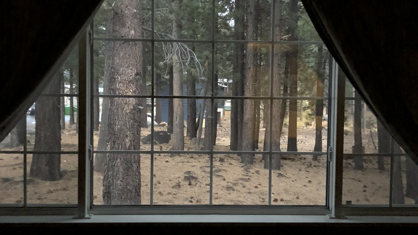 Обои архитектура, небьющиеся, геометрия, стекло, полутона и оттенки в разрешении 1366x768