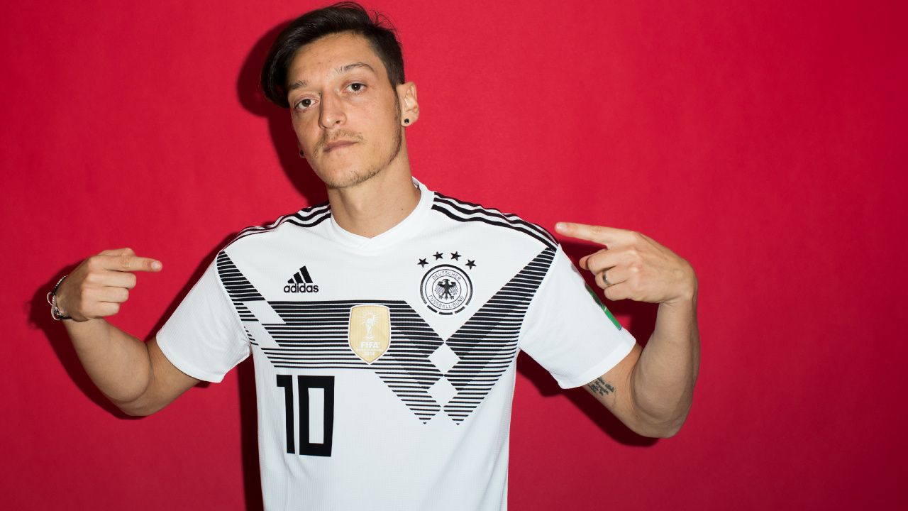 Обои ЧМ 2018, сборная Германии по футболу, Арсенал Ф С, плечо, одежда в разрешении 1280x720