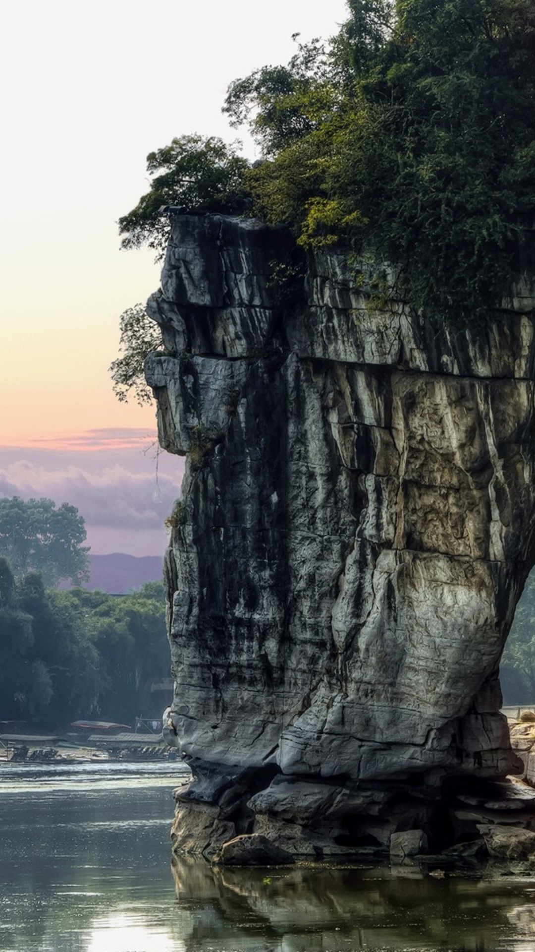 Обои Холм Слоновий Хобот, Пещеры Тростниковой Флейты, Мун Хилл, достопримечательность, природа в разрешении 1080x1920