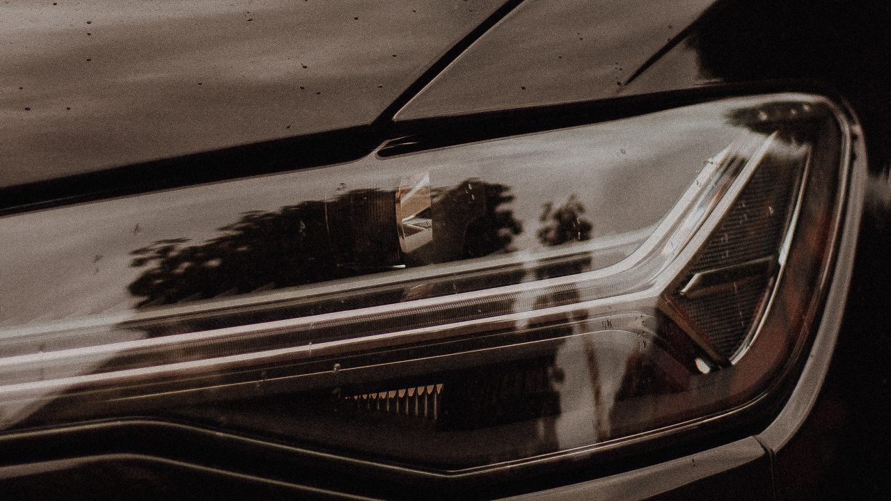 Обои audi rs 6, фара, audi, черный, автомобильное освещение в разрешении 1280x720