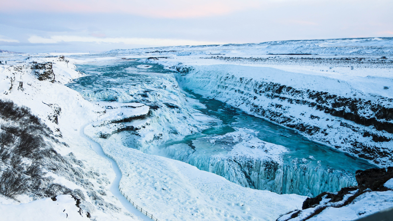 Обои гульфосс, Gullfoss Водопад, водопад, лед, ледяная форма в разрешении 1366x768