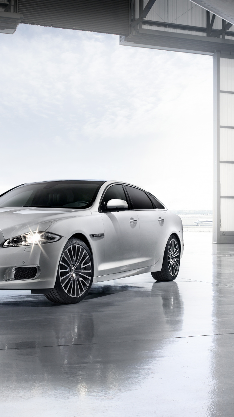 Обои Ягуар XJ в 2012, jaguar land rover, Ягуар, авто, Ягуар xj в разрешении 750x1334