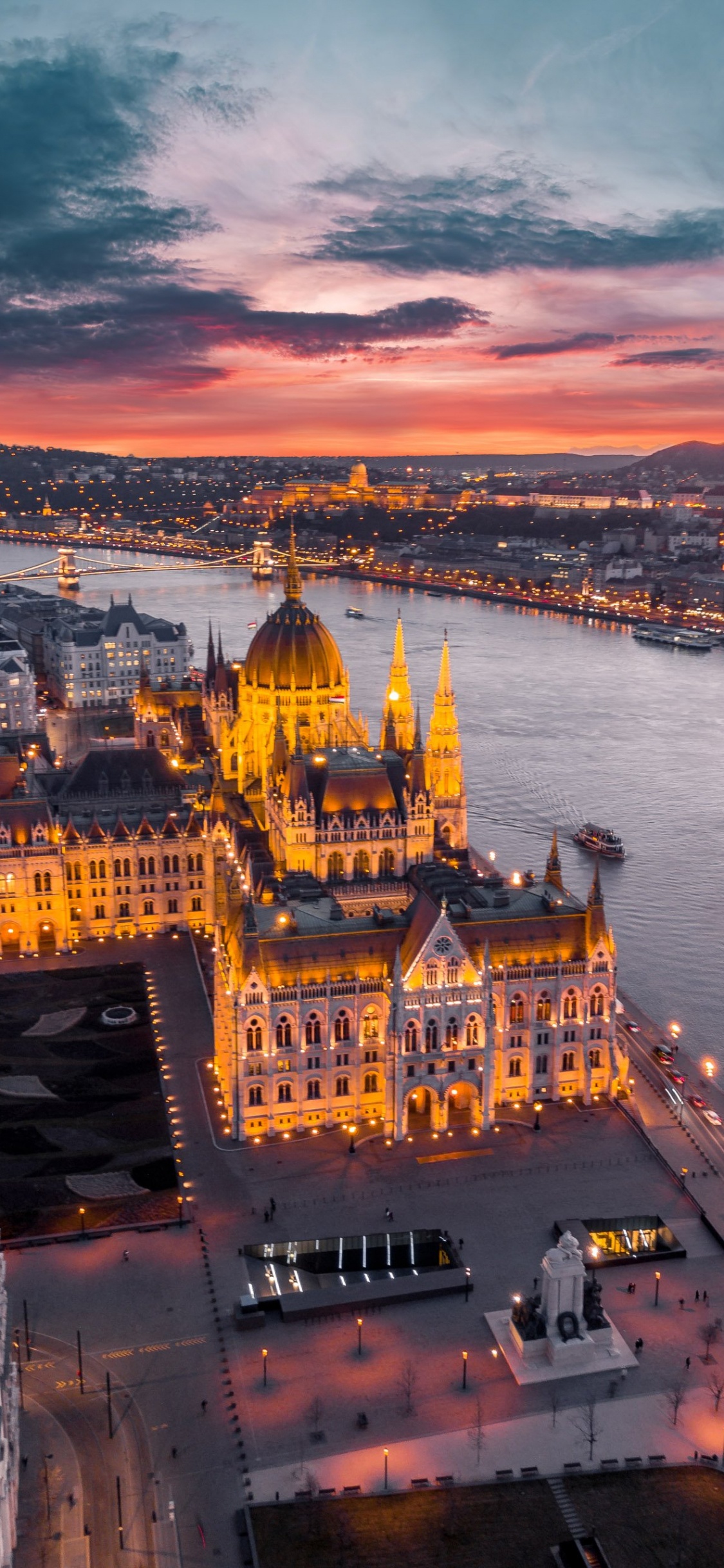 Обои городской пейзаж, андроид, облако, вода, дневное время в разрешении 1125x2436