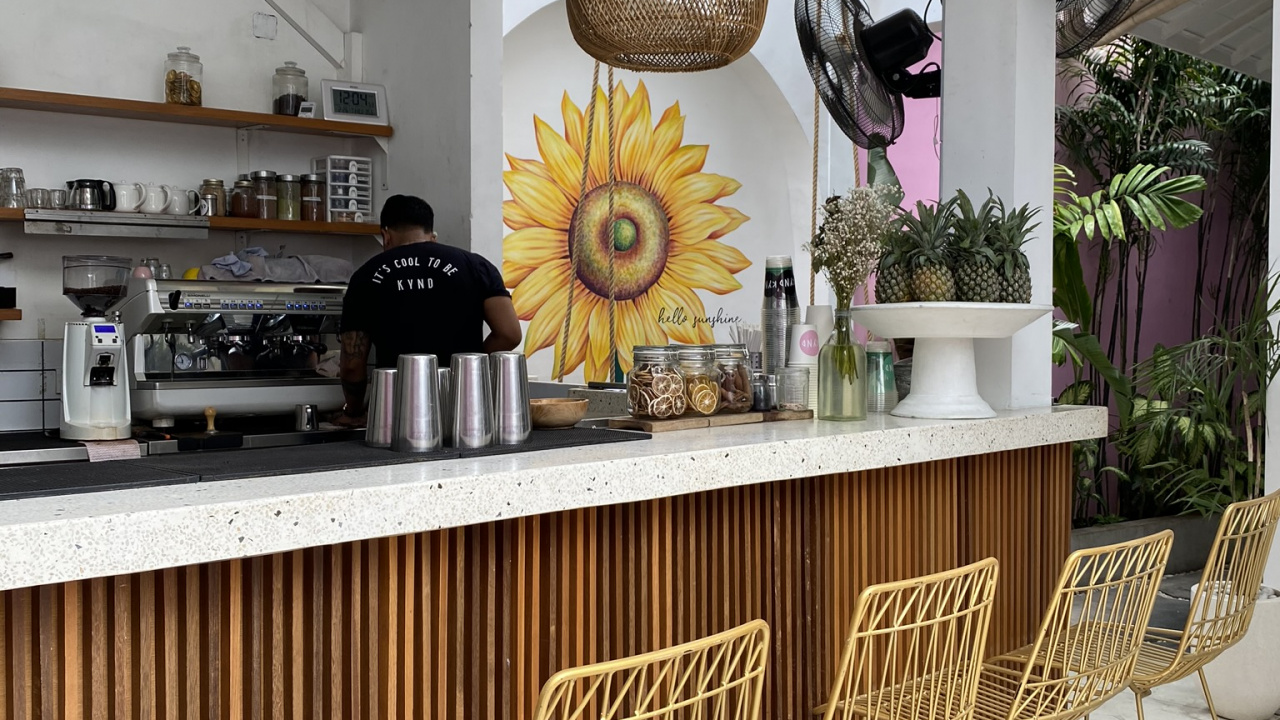 Обои таблица, обеденная комната, столешница, кухонный прибор, бытовой техники в разрешении 1280x720