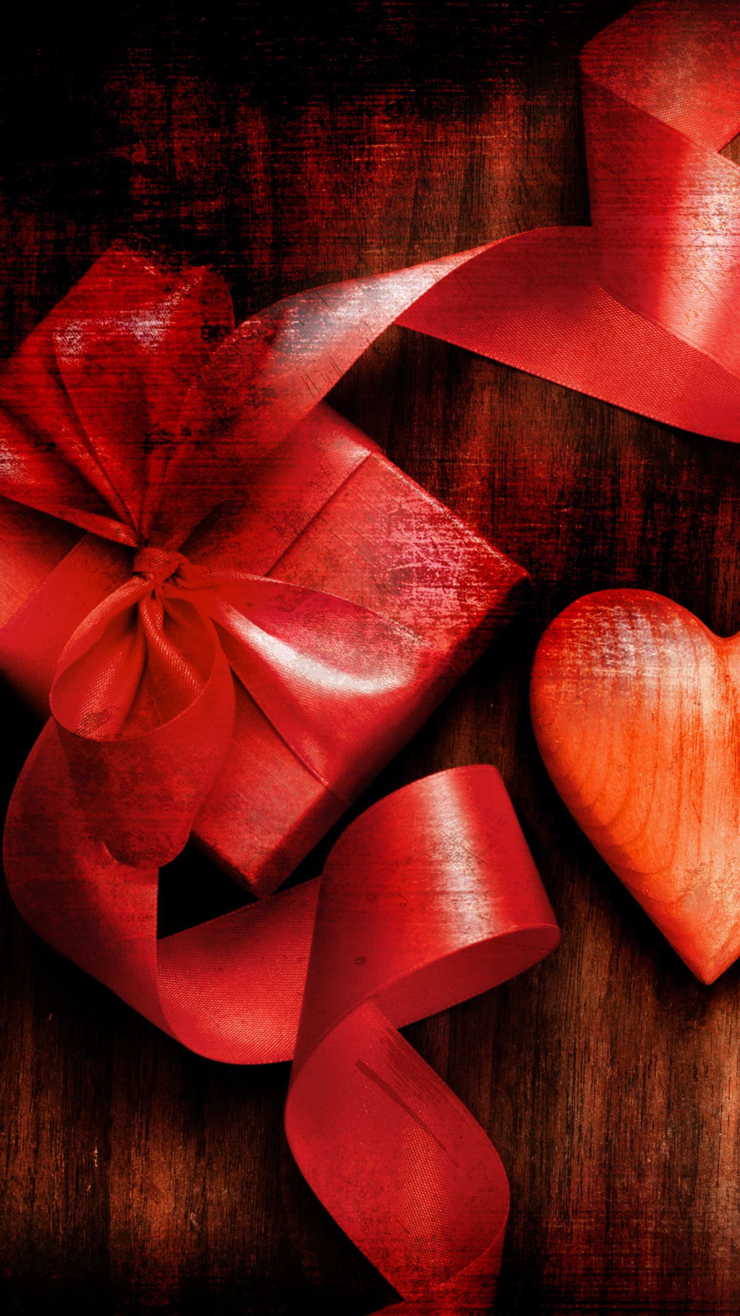 Обои День Святого Валентина, праздник, красный цвет, сердце, любовь в разрешении 1440x2560
