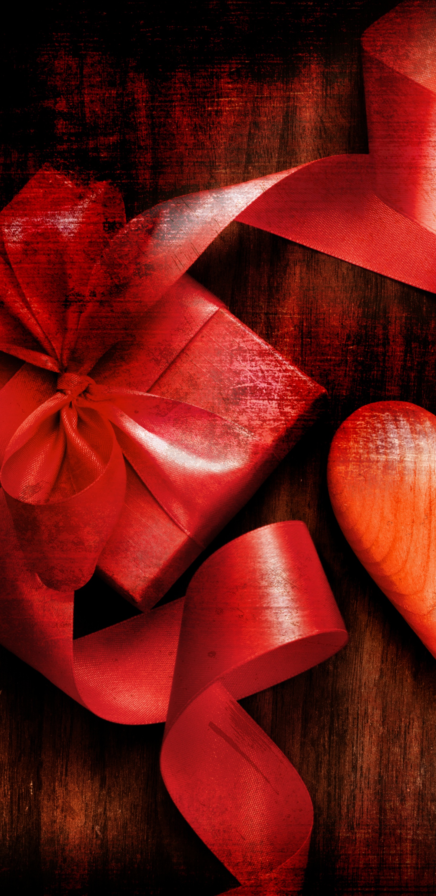 Обои День Святого Валентина, праздник, красный цвет, сердце, любовь в разрешении 1440x2960