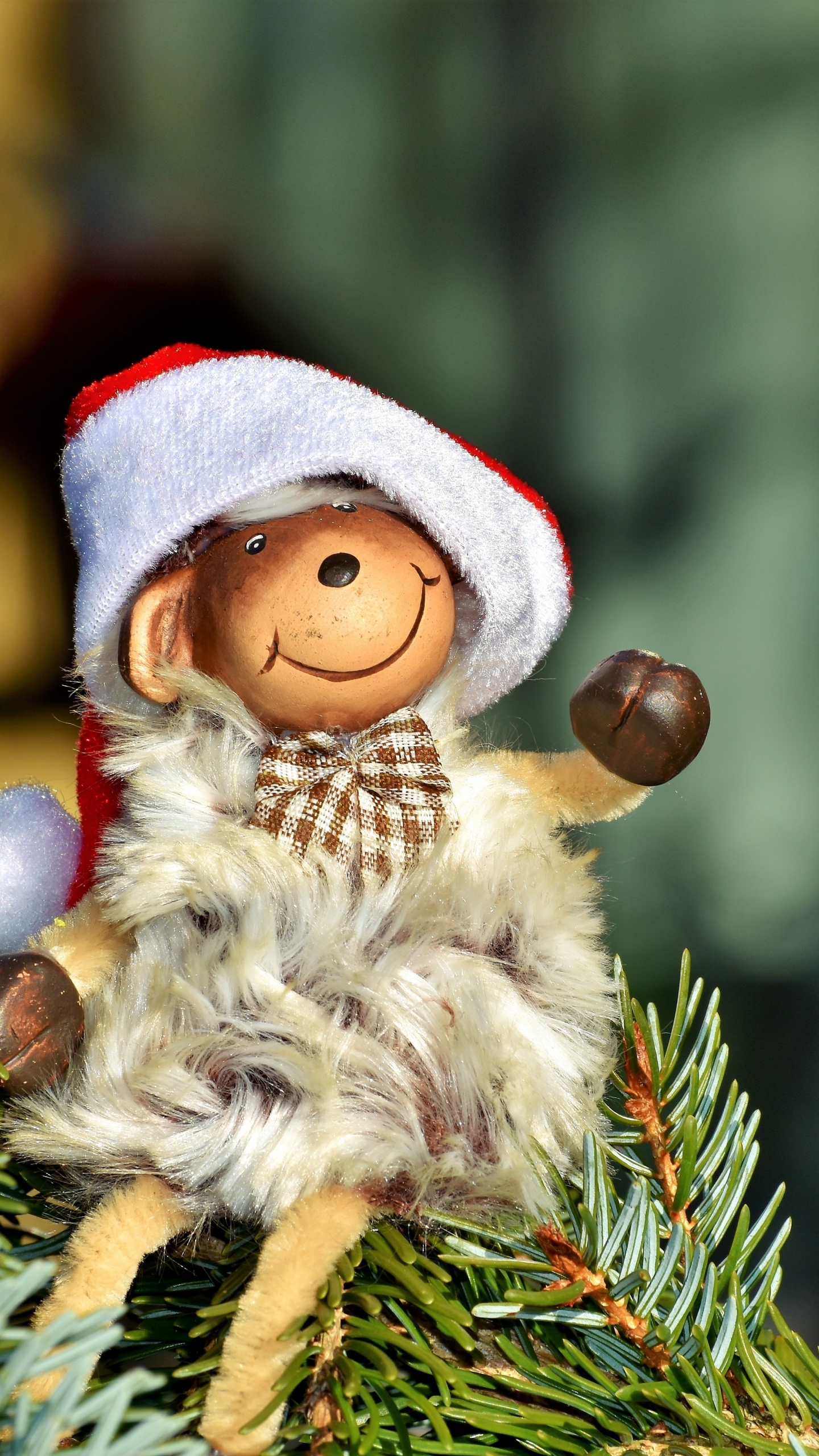 Обои Рождество, Рождественские украшения, праздник, орнамент, Санта-Клаус в разрешении 1440x2560